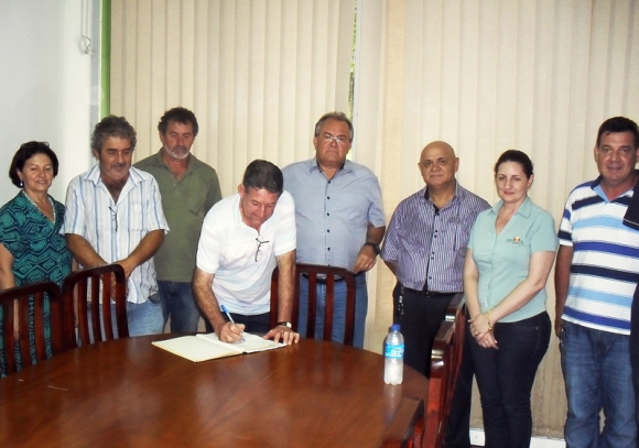 Pilatti assume a Prefeitura de Marmeleiro