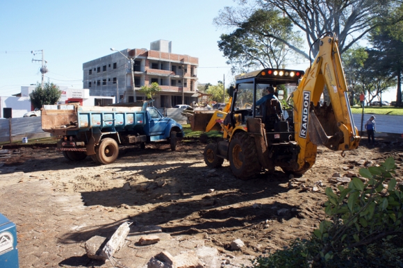 Construção de Ampliação da Prefeitura é iniciada 