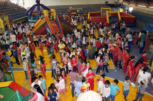 Comemoração do Dia das Crianças em Marmeleiro