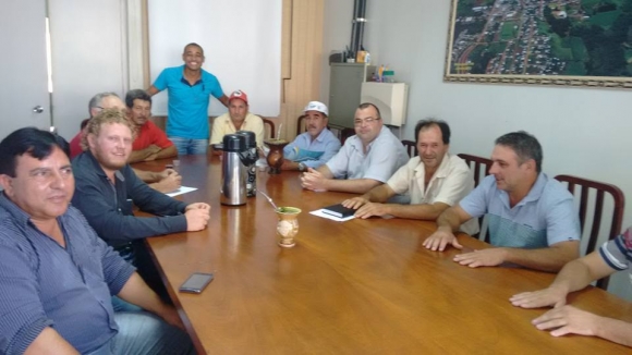 Lideranças do Acampamento São Francisco estiveram com Prefeito.