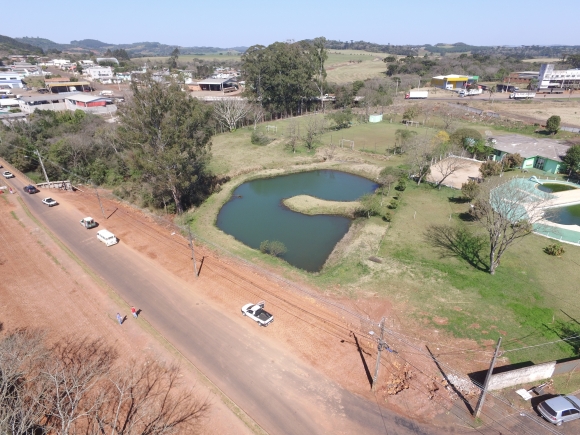 OBRAS DE INFRAESTRUTURA EM MARMELEIRO  NÃO PARAM