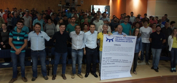 CADEIA PRODUTIVA DE LEITE : ENCONTRO REÚNE CENTENA DE AGRICULTORES