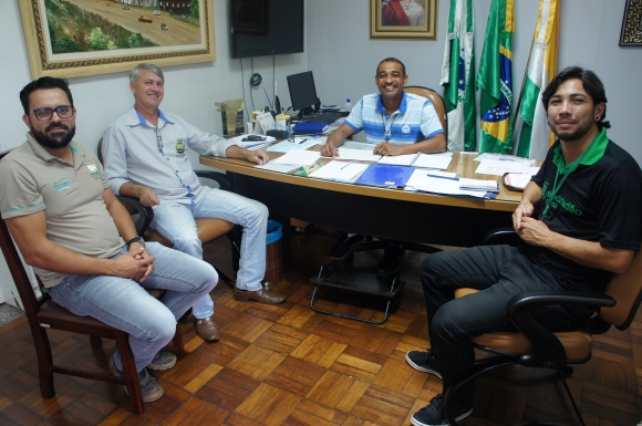 MARMELEIRO ASSINA TERMO DE CONVÊNIO ECOCIDADÃO COM O PROVOPAR/SANEPAR