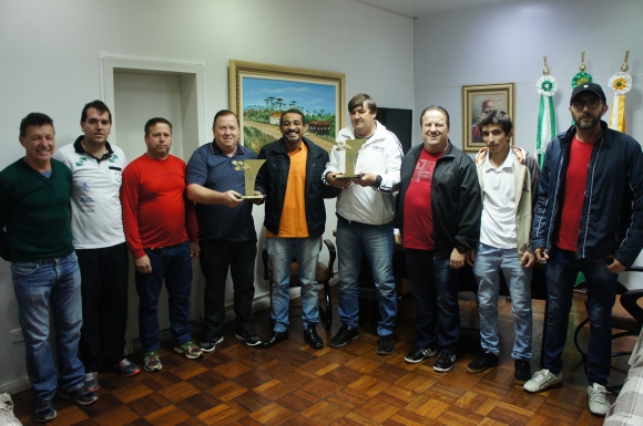 BOLÃO E BOCHA  DE MARMELEIRO FORAM  CAMPEÃS NA FASE REGIONAL EM PALMAS