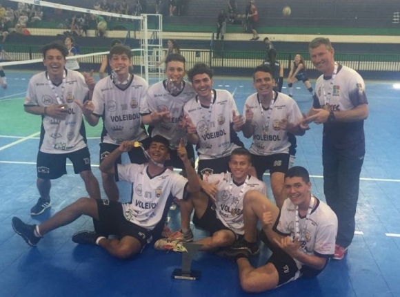 VÔLEI MASCULINO  VENCE FASE REGIONAL DOS JOJUP’S