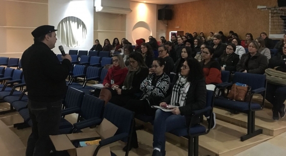 SAÚDE PARTICIPA DE OFICINA DE CAPACITAÇÃO