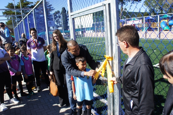 POPULAÇÃO DE MARMELEIRO COMEMORA COM A  MINI ARENA E PLAYGROUND