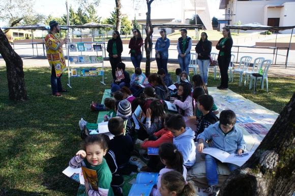  BIBLIOSESC:QUARTA-FEIRA TEM PROJETO NA PRAÇA