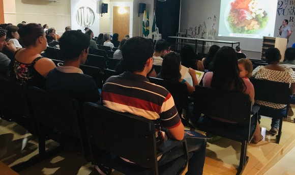 CAPACITAÇÃO PARA  MANIPULAÇÃO DE  ALIMENTOS.