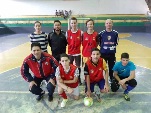 FINAIS DO CAMPEONATO DE FUTSAL DA ESCOLINHA DE MARMELEIRO COMEÇA QUINTA