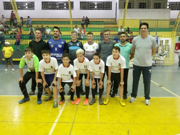 FUTSAL DA ESCOLINHA:URUGUAI E PALMEIRAS SÃO CAMPEÃS SUB/11 OURO E SUB/13
