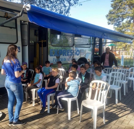 PROJETO ÔNIBUS ECOEXPRESSO SANEPAR ESTÁ EM MARMELEIRO 