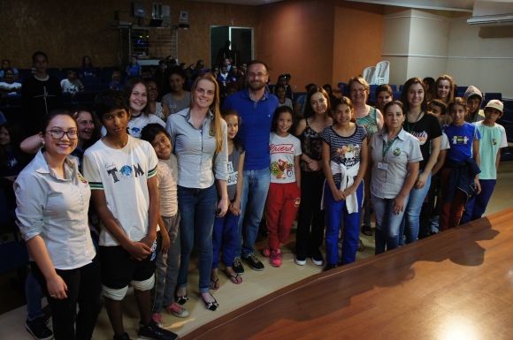 PROTEÇÃO ESPECIAL : PALESTRA AOS JOVENS 