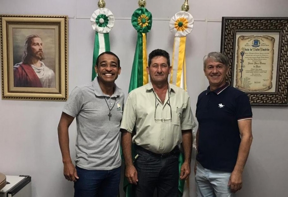 SERGIO GHIZZI ASSUME PASTA DA INDÚSTRIA E COMÉRCIO DE MARMELEIRO