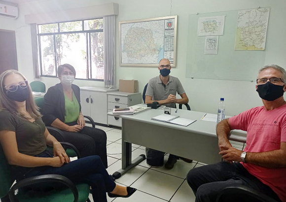 Equipe da Administração Municipal de Marmeleiro faz Visita ao DER 
