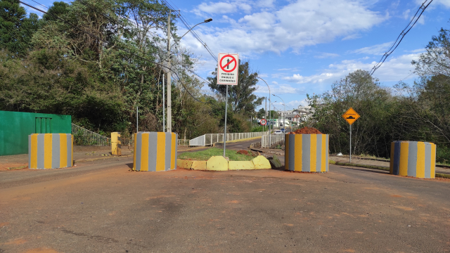 A Ponte Estreita está com a passagem ainda mais estreita