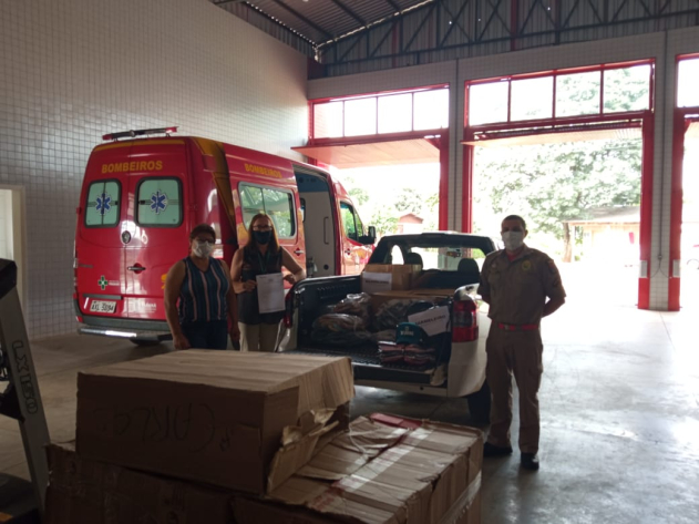 Departamento de Assistência Social recebe doações do Corpo de Bombeiros de Francisco Beltrão 