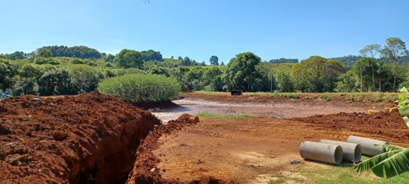 OBRAS VISANDO A MELHORIA DO LAGO DO COOPHAMAR