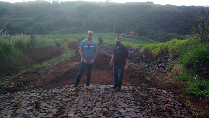 Prefeito Paulo Visita Obras no Interior 