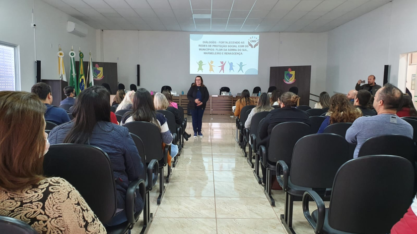 CREV realizou encontro em Marmeleiro