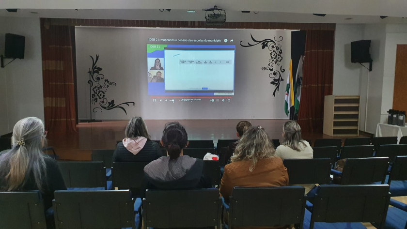 Departamento de Educação Planeja Ação para Melhorar Nota do IDEB