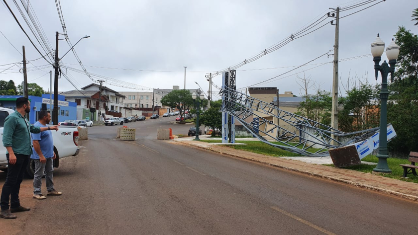 Prefeito em Exercício Visita a Ponte Estreita 