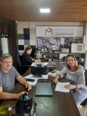 Diretora do Departamento de Indústria e Comércio realiza Diligências em Empresas do Município