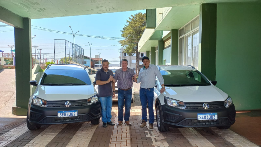 Entrega dos Novos Veículos para os Departamentos de Viação e Obras e Urbanismo