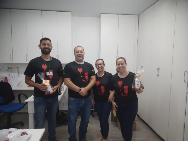 Depto Saúde homenageia doadores de sangue município