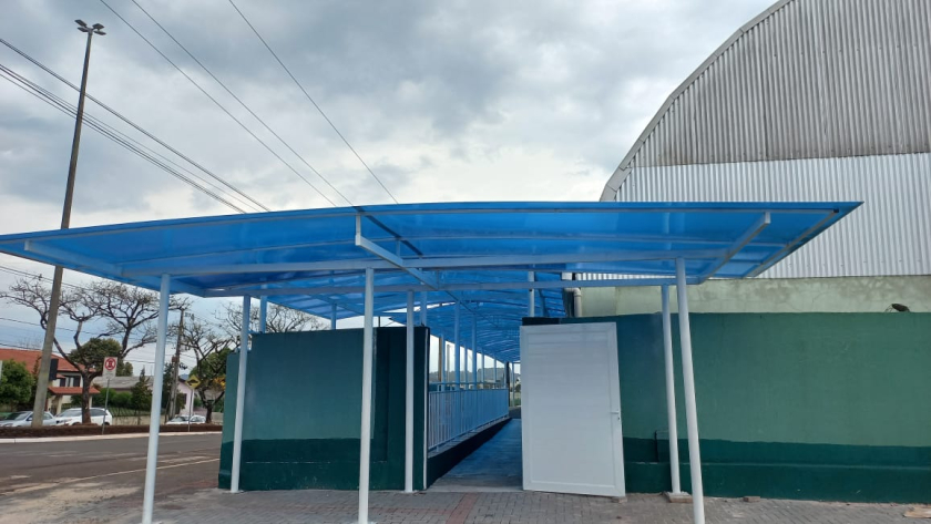 Instalação de Toldos nas Escolas e CMEIs do Município