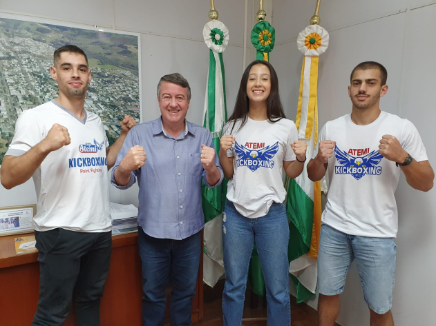 Prefeito recebeu os Lutadores de Kickboxing Líderes do Ranking Nacional