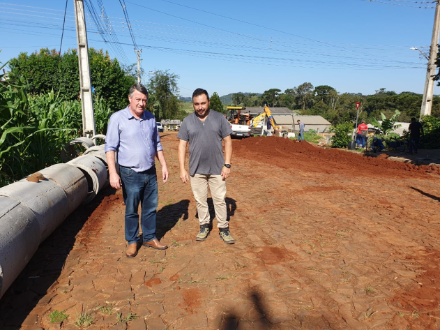 Obras de Tubulação no Bairro Alvorada
