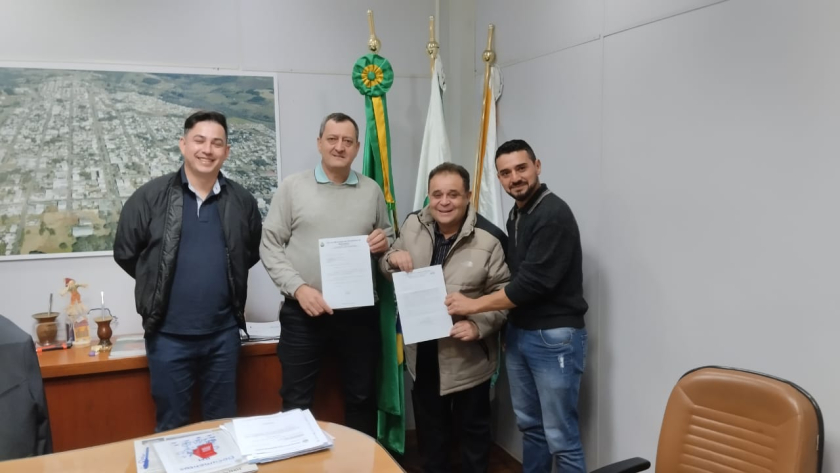 Prefeito Recebe Deputado Estadual Batatinha 